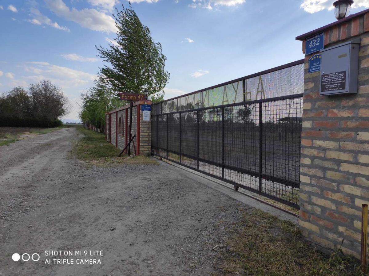 Salas Farma 47-Miris Dunja Cenej Exterior foto